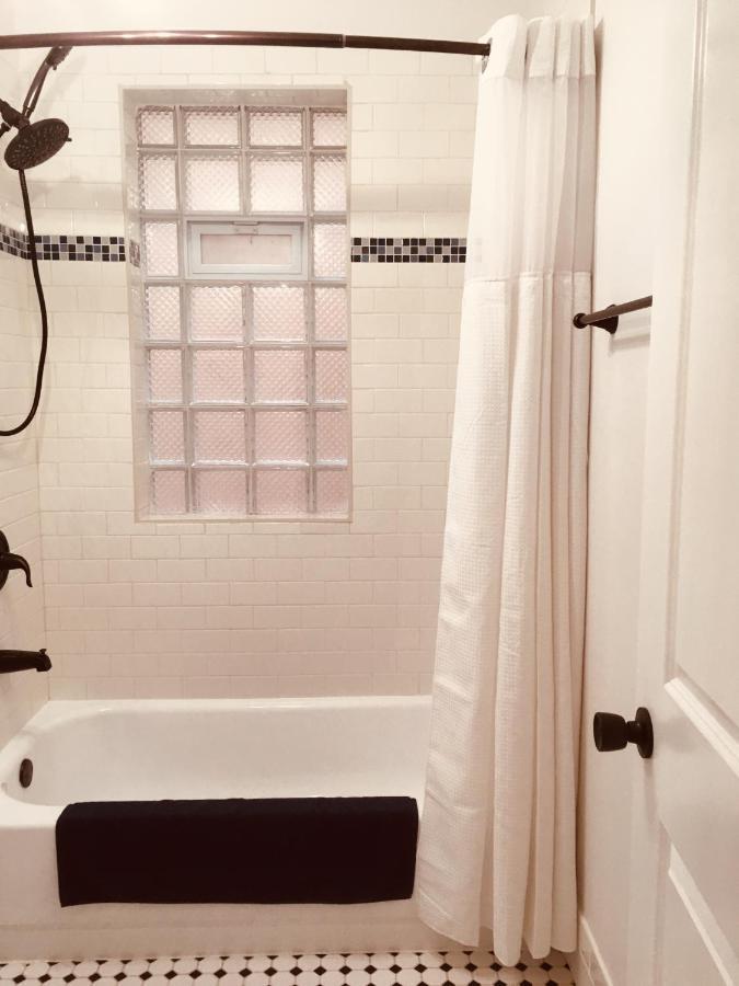 Logan Square Modern Apartment Chicago Eksteriør billede