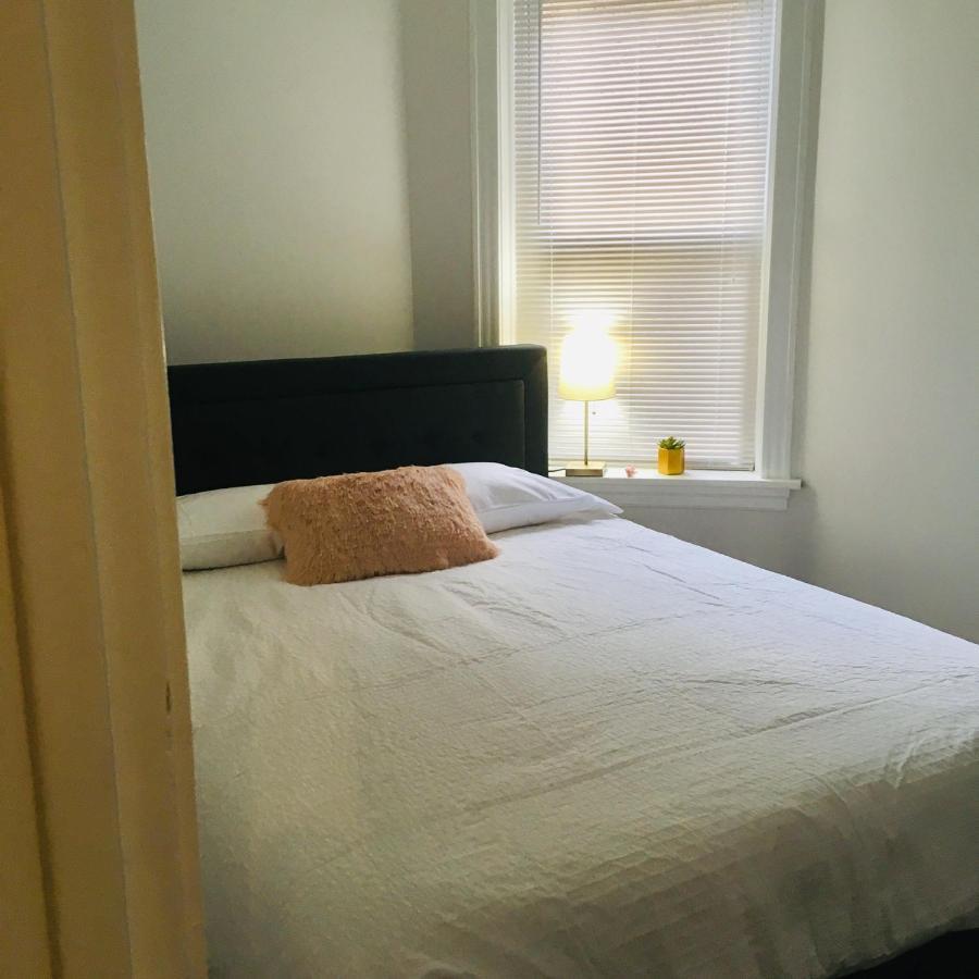 Logan Square Modern Apartment Chicago Eksteriør billede